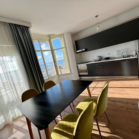 Wave Beachfront Apartments Durrës 外观 照片