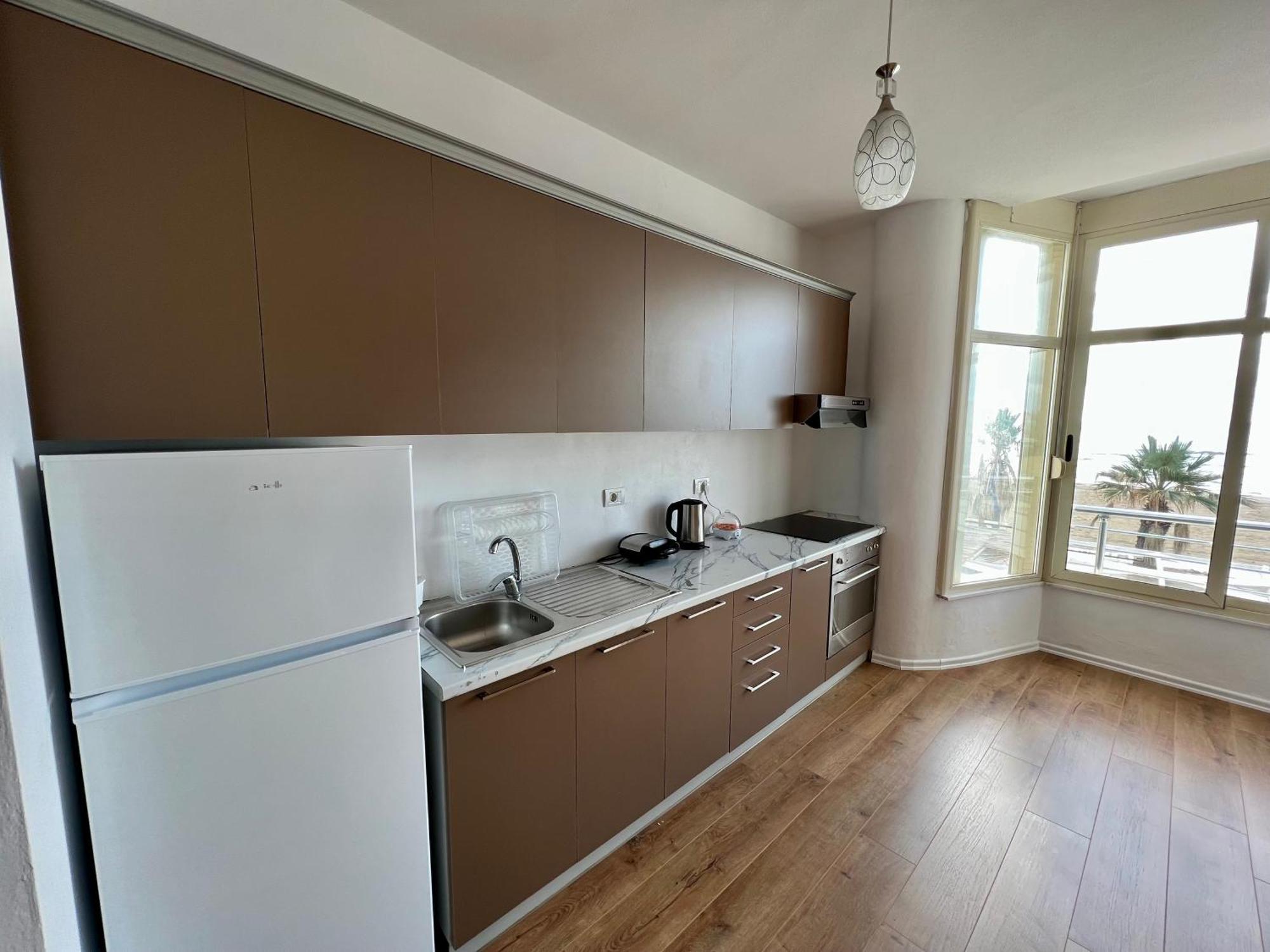Wave Beachfront Apartments Durrës 外观 照片